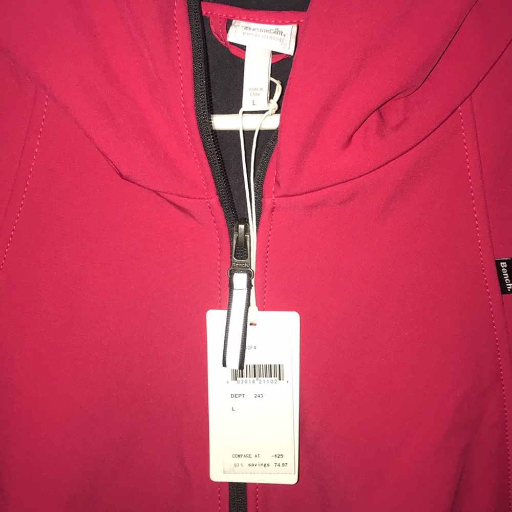 Bench Jacket - Picture 2 of 3